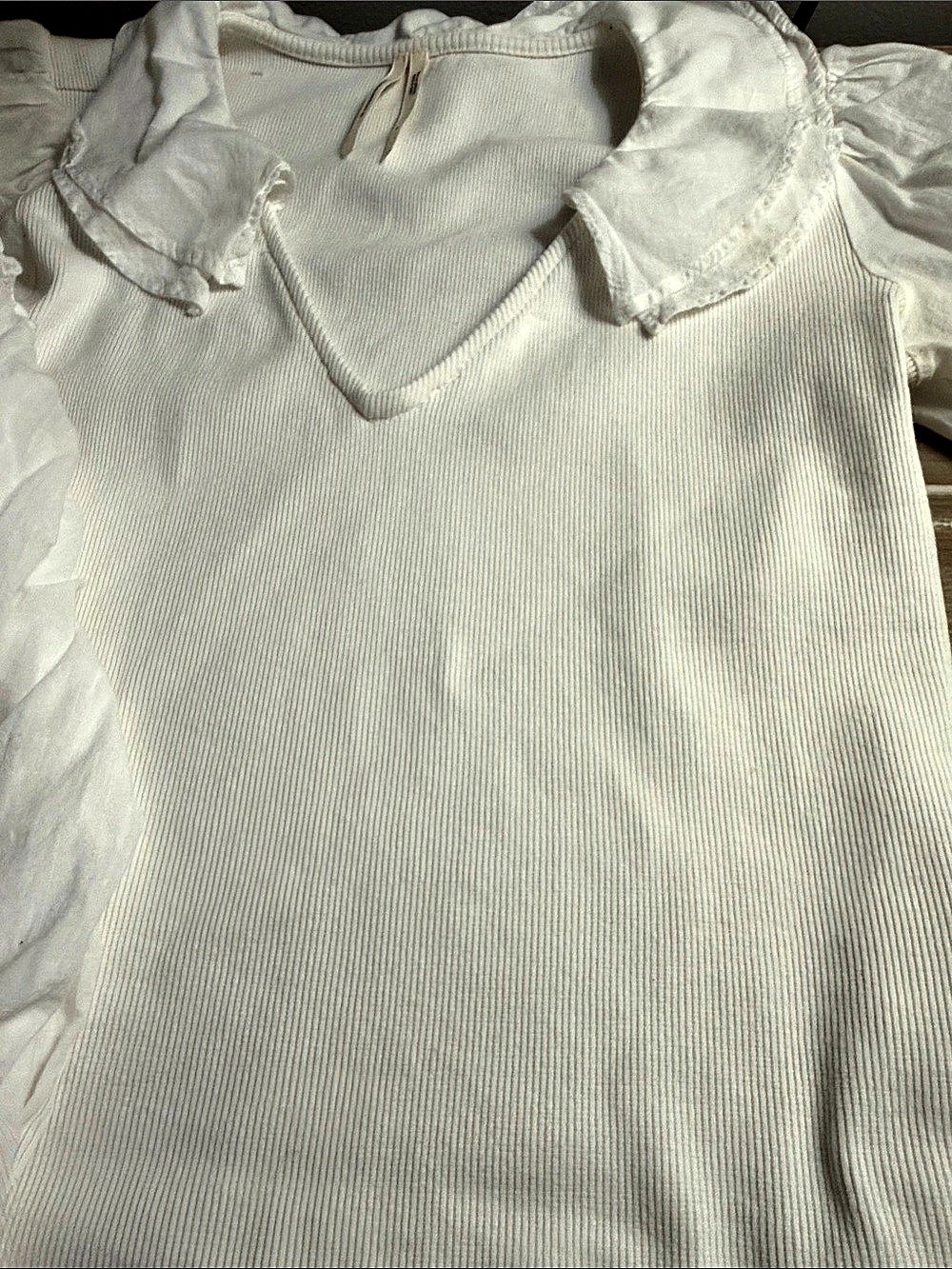 Anthropologie Ribbed Blouse with Ruffle Sleeves in White Size Medium